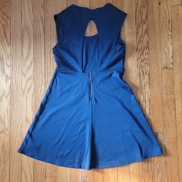 Navy A-line Formal Dress Size S Forever 21 - Picture 2 of 3
